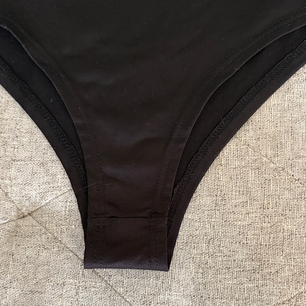 High-Waist Black Rave Bottom - Picture 5 of 8